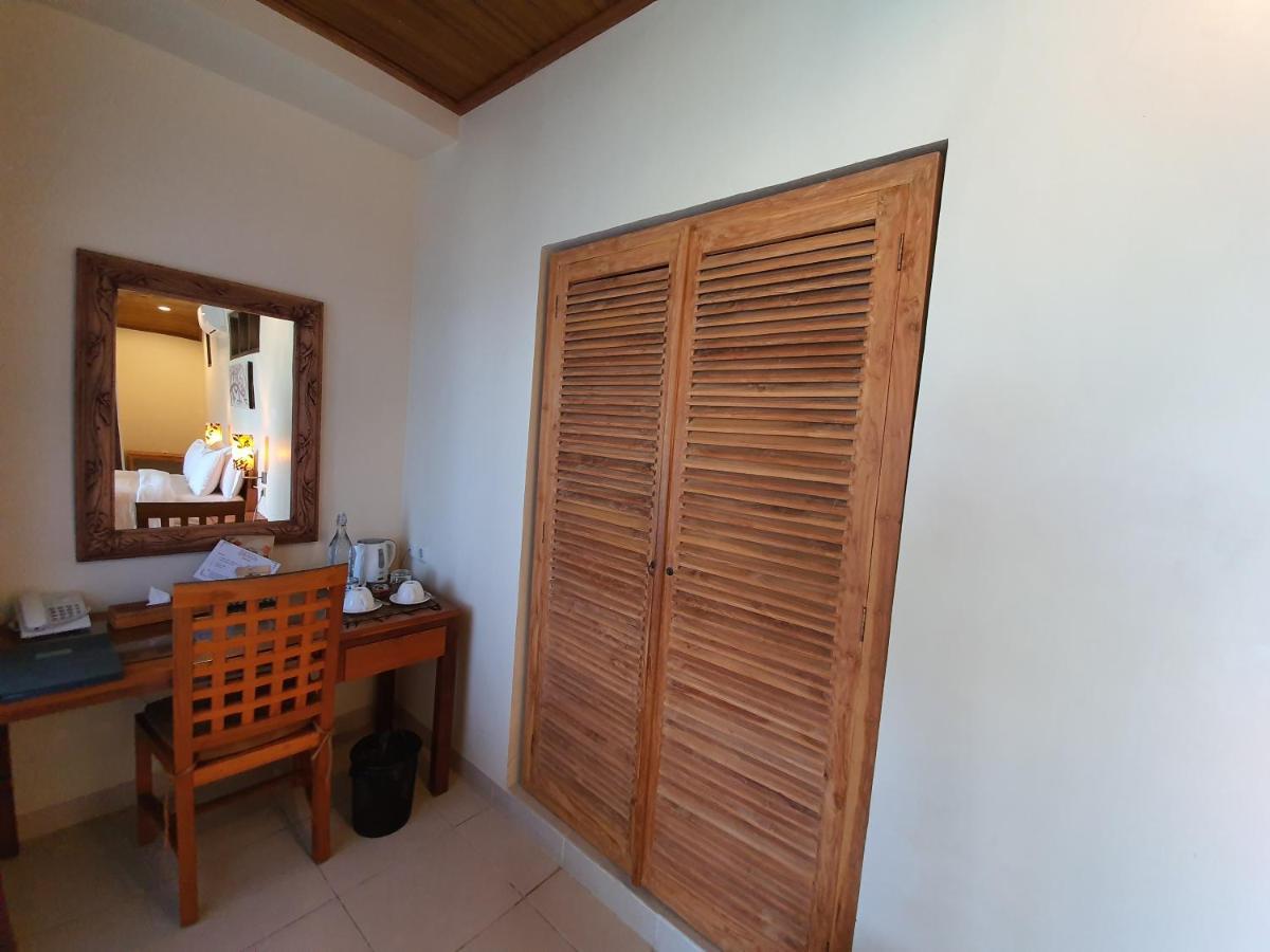 Hotel Genggong Candi Dasa  Exterior photo